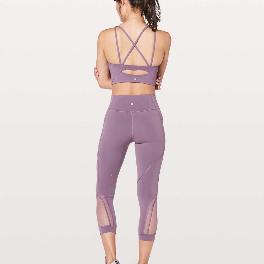 Lululemon Forget The Sweat Crop *21"
Smoked Mulberry - Picture 2 of 8